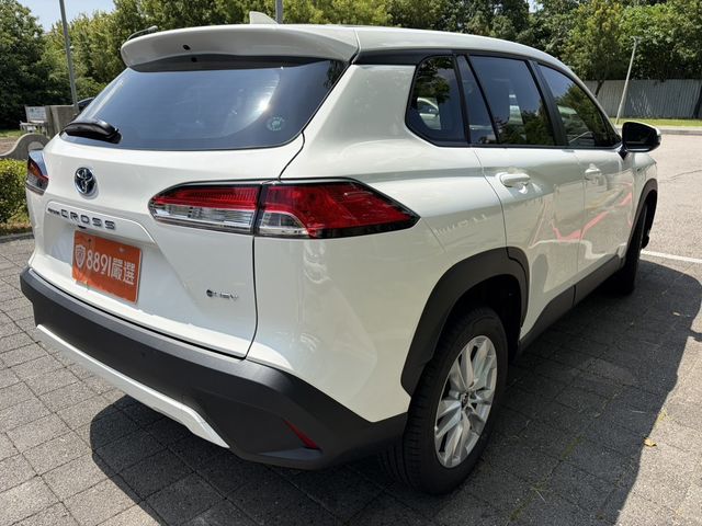TOYOTA豐田 COROLLA CROSS HYBRID  第2張相片