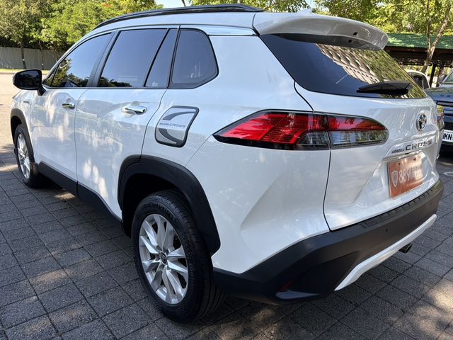TOYOTA豐田 COROLLA CROSS HYBRID  第8張相片