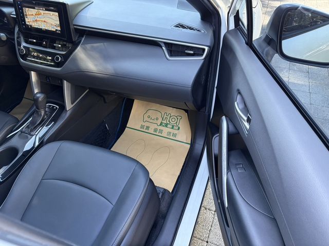 TOYOTA豐田 COROLLA CROSS HYBRID  第12張相片