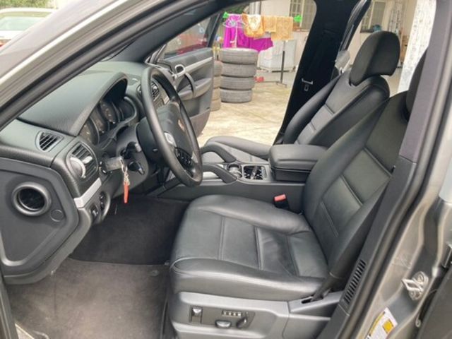 PORSCHE保時捷 CAYENNE  第7張相片