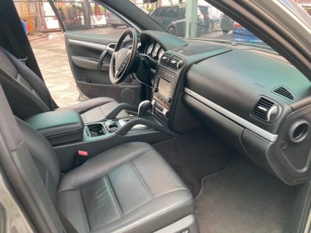 PORSCHE保時捷 CAYENNE  第8張相片