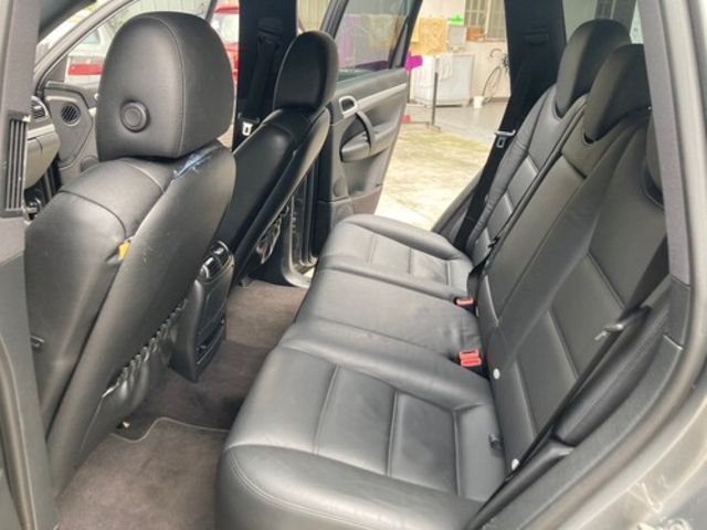PORSCHE保時捷 CAYENNE  第11張相片