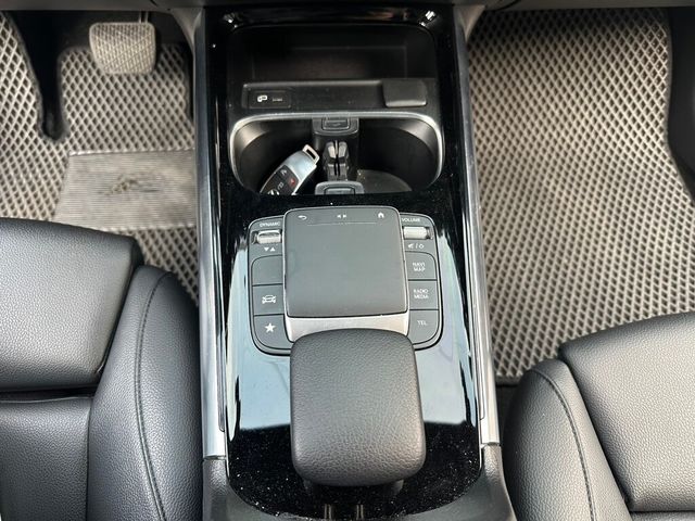 M-BENZ賓士 GLA250  第14張相片