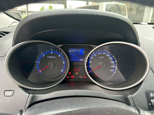 HYUNDAI現代 IX35  第12張相片