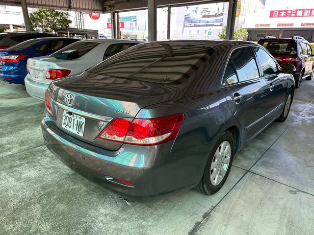 TOYOTA豐田 CAMRY  第2張相片