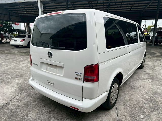 VOLKSWAGEN福斯 T5 CARAVELLE  第2張相片