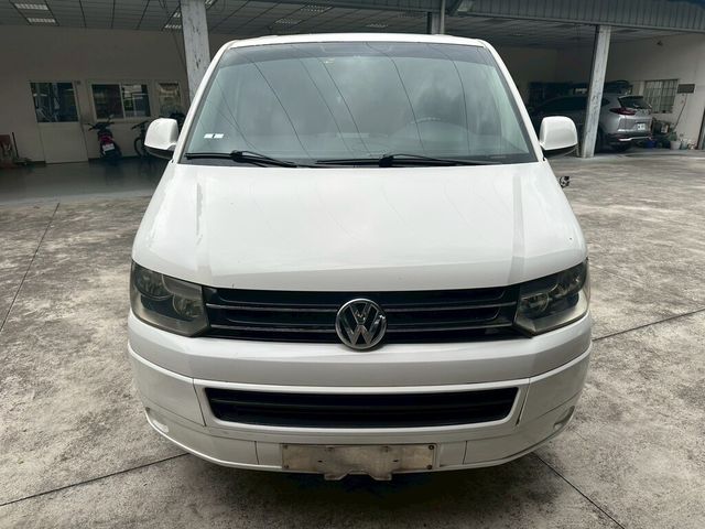 VOLKSWAGEN福斯 T5 CARAVELLE  第3張相片