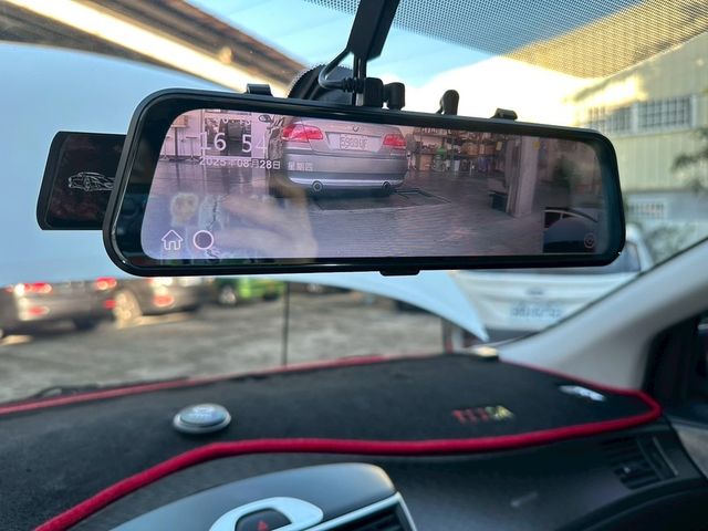 NISSAN日產 TIIDA  第13張相片