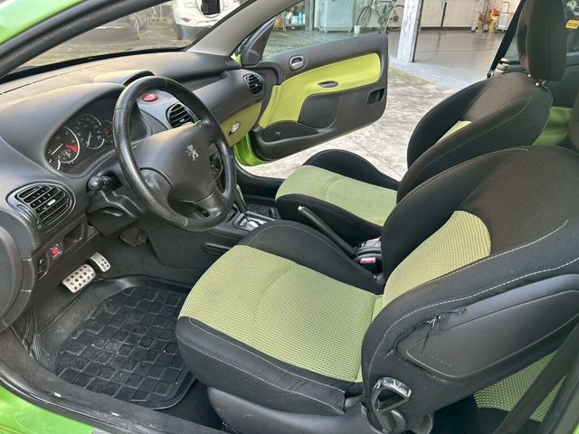 PEUGEOT寶獅 206CC  第9張相片