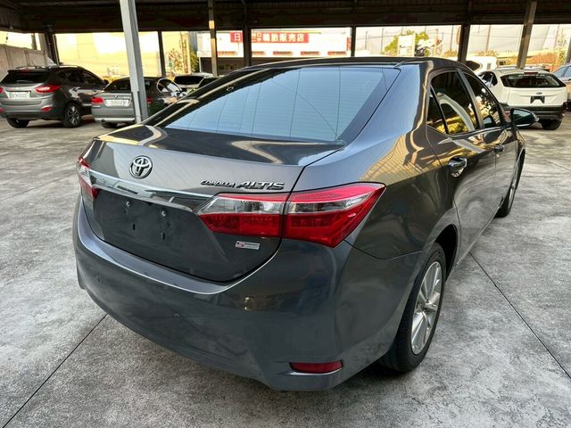 TOYOTA豐田 ALTIS  第2張相片