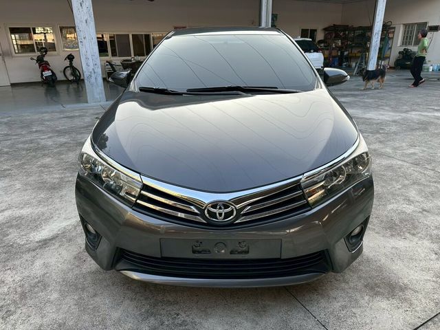 TOYOTA豐田 ALTIS  第3張相片