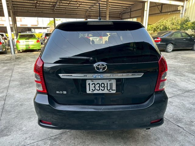 TOYOTA豐田 WISH  第3張相片