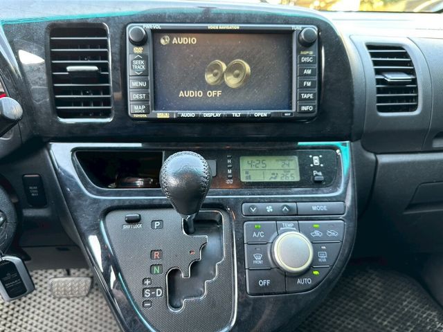 TOYOTA豐田 WISH  第9張相片