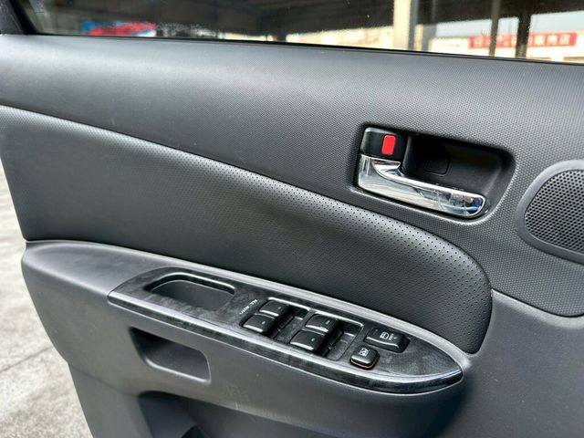 TOYOTA豐田 WISH  第10張相片