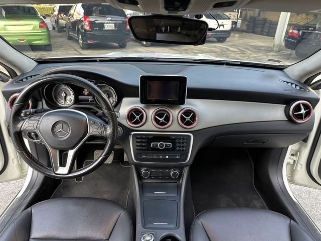 M-BENZ賓士 GLA250  第5張相片