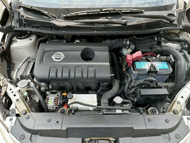 NISSAN日產 TIIDA  第6張相片