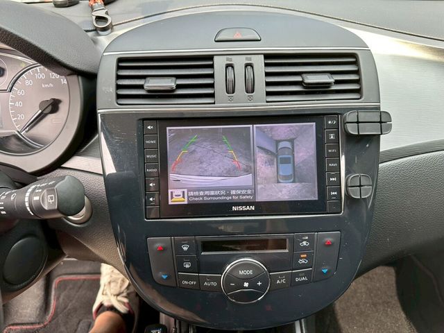 NISSAN日產 TIIDA  第11張相片