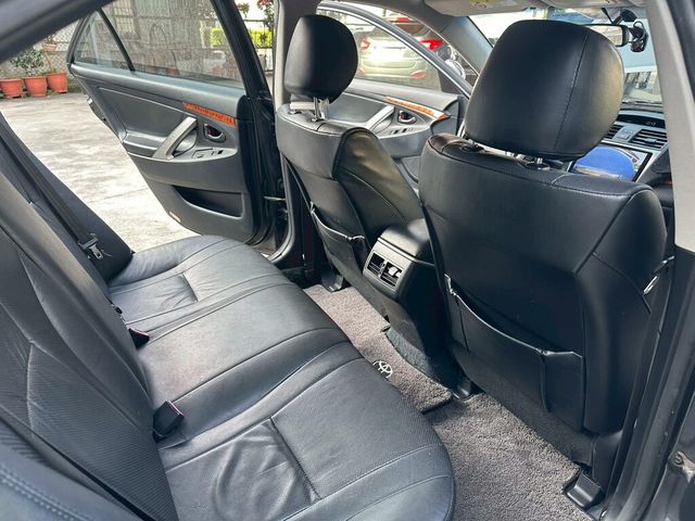 TOYOTA豐田 CAMRY  第9張相片
