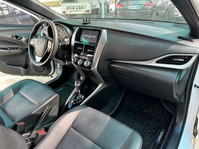 TOYOTA豐田 YARIS  第14張相片