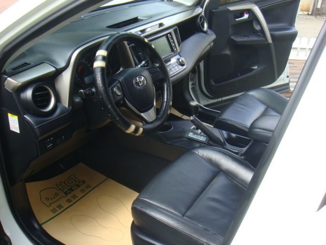 TOYOTA豐田 RAV4  第12張相片