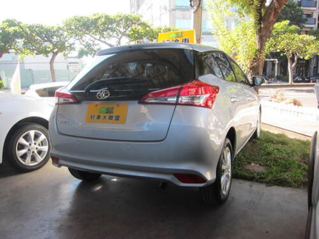 TOYOTA豐田 YARIS  第2張相片