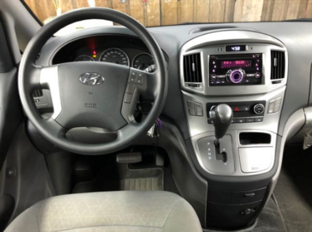 HYUNDAI現代 STAREX  第6張相片