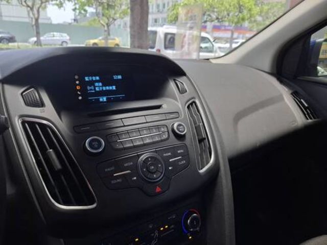 FORD福特 FOCUS  第10張相片