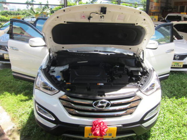HYUNDAI現代 SANTA FE  第6張相片