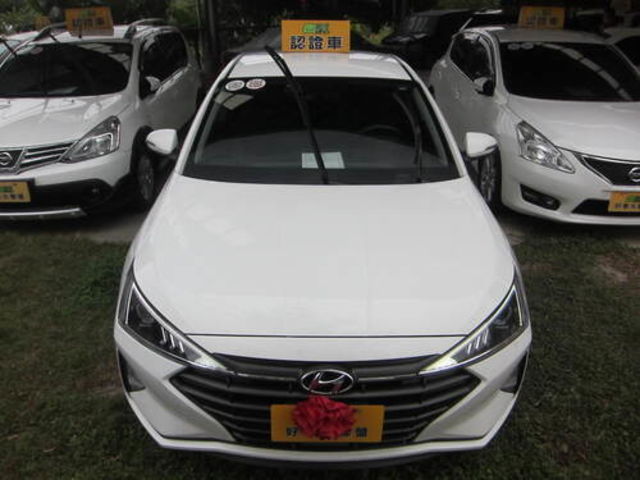 HYUNDAI現代 ELANTRA  第3張相片