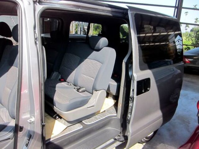 HYUNDAI現代 STAREX  第9張相片