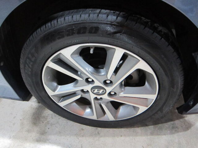 HYUNDAI現代 ELANTRA  第8張相片