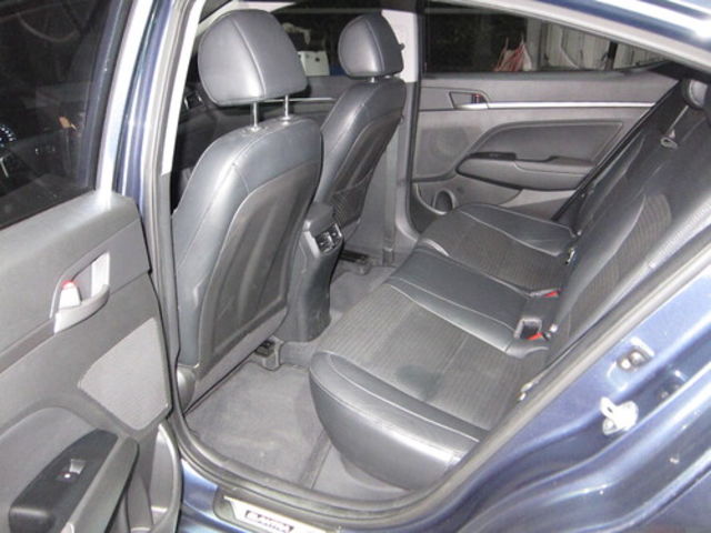 HYUNDAI現代 ELANTRA  第9張相片