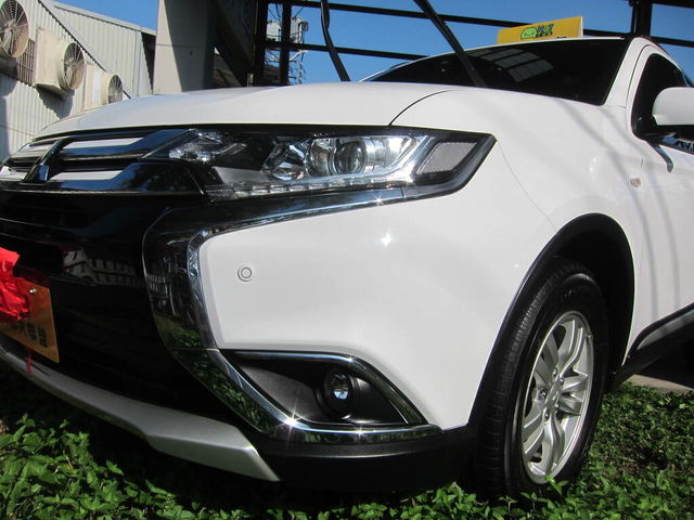 MITSUBISHI三菱 OUTLANDER  第12張相片