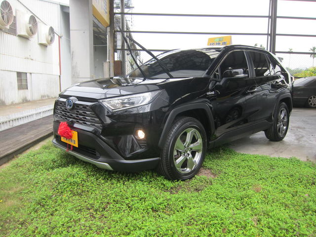 TOYOTA豐田 RAV4  第1張相片