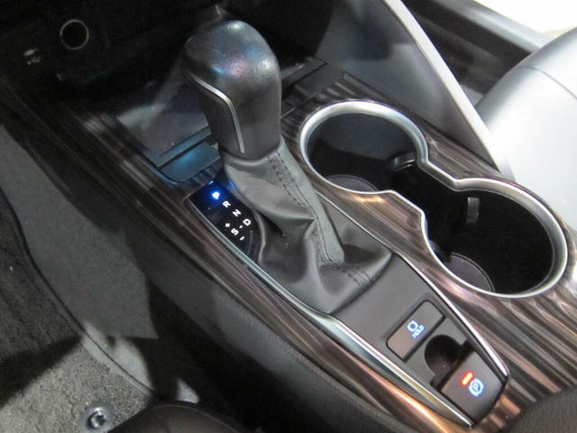 TOYOTA豐田 CAMRY  第17張相片