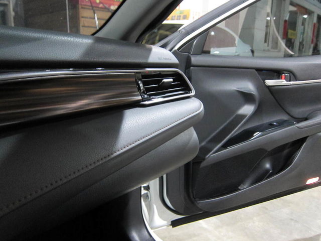 TOYOTA豐田 CAMRY  第18張相片