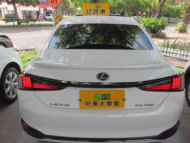 LEXUS凌志 ES250  第4張相片