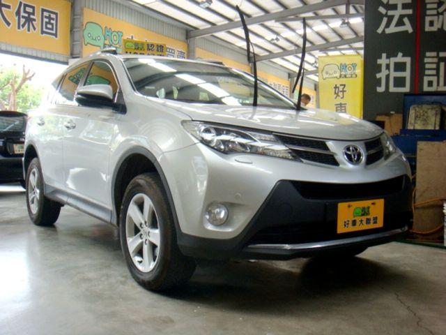 TOYOTA豐田 RAV4  第2張相片