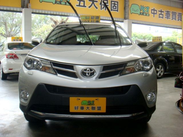 TOYOTA豐田 RAV4  第3張相片