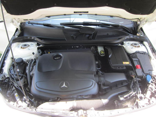 M-BENZ賓士 CLA250  第13張相片