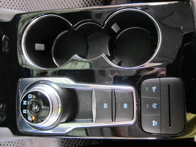 FORD福特 KUGA  第9張相片