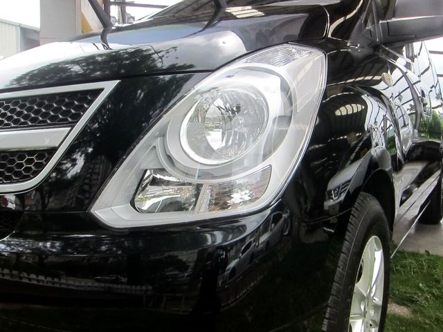 HYUNDAI現代 STAREX  第5張相片