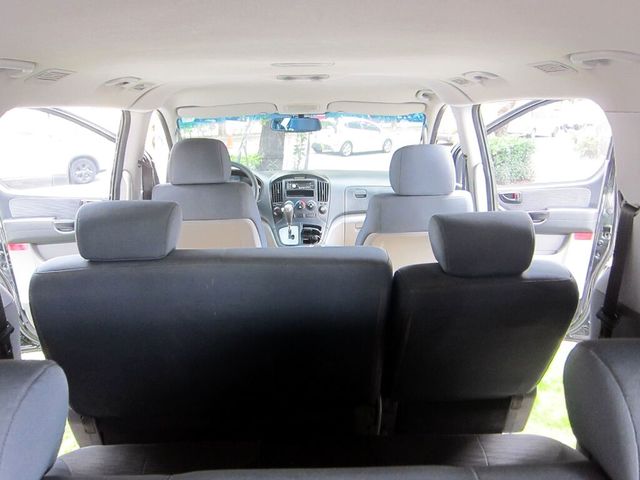 HYUNDAI現代 STAREX  第10張相片