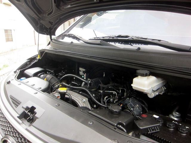 HYUNDAI現代 STAREX  第14張相片