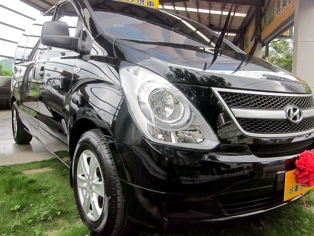 HYUNDAI現代 STAREX  第5張相片