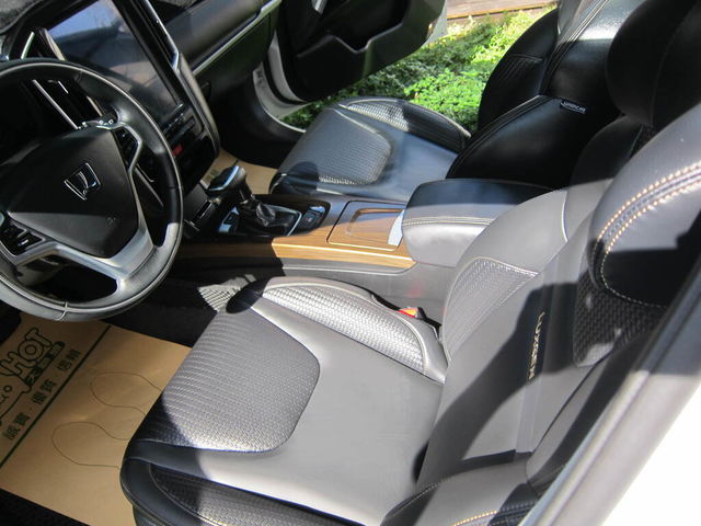 LUXGEN納智捷 U6 GT  第11張相片