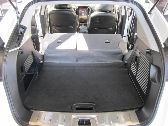 LUXGEN納智捷 U6 GT  第18張相片