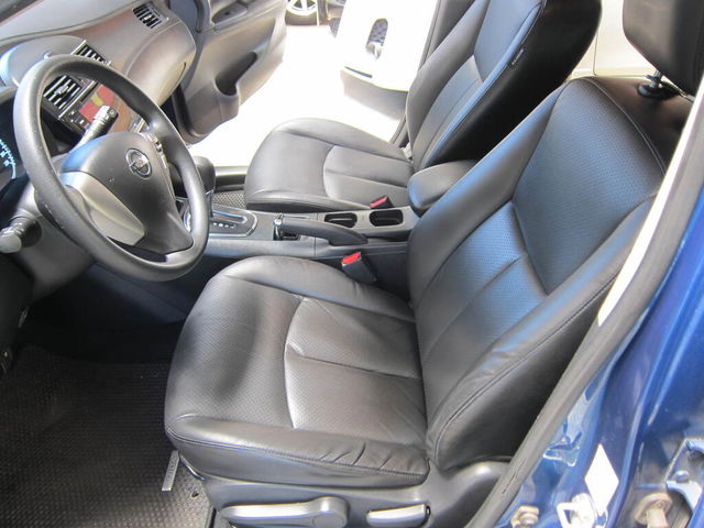NISSAN日產 TIIDA  第9張相片