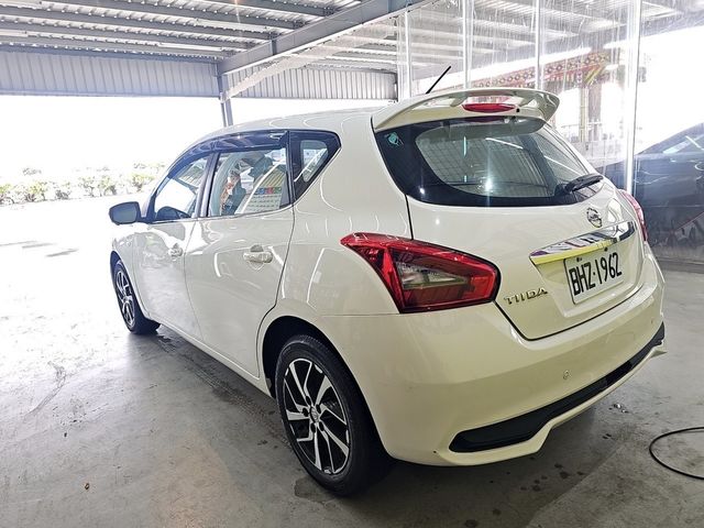 NISSAN日產 TIIDA  第3張相片