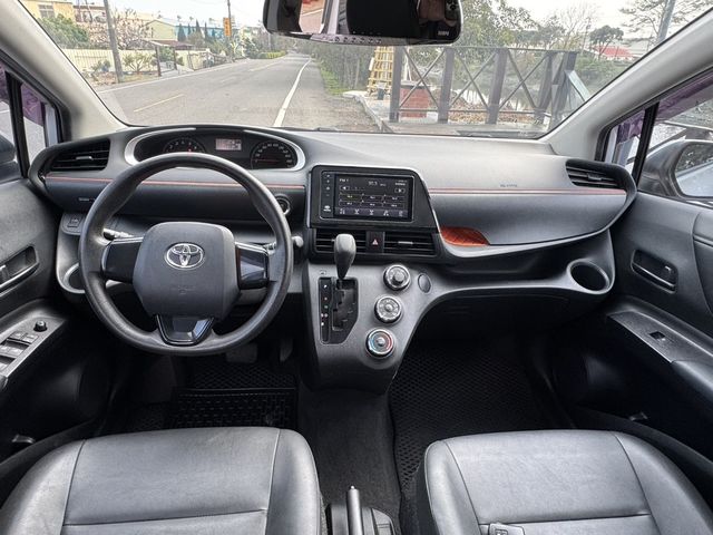 TOYOTA豐田 SIENTA  第6張相片